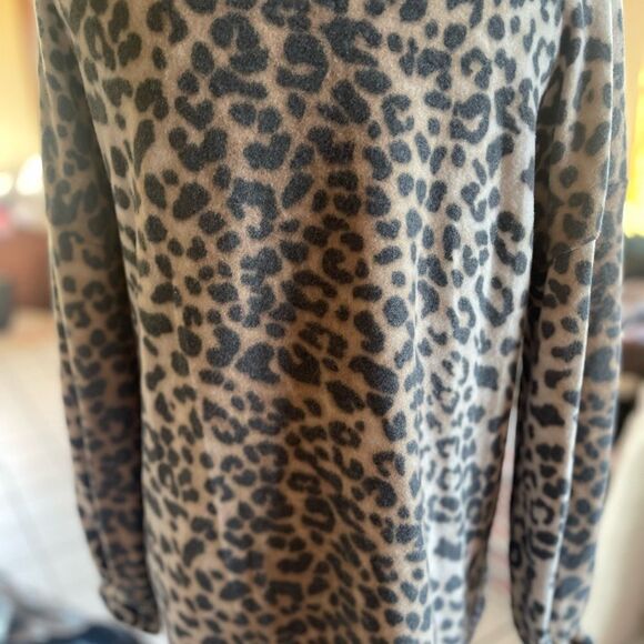 NWT BOUTIQUE ANIMAL PRINT SUPER SOFT OVERSIZED SASSY LOUNGE OR WEAR OUT!! - Picture 5 of 13